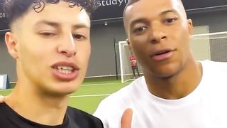 I CHALLENGED MBAPPE! #Shorts #soccer #football