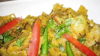 Aloo Gobi Dhaba Style Simple and Easy Aloo Gobhi for Lunch Box _ Aloo Gobi Recipe By Noreen Siddique