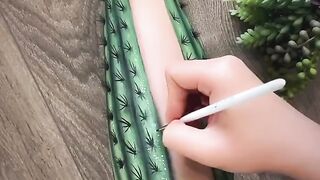 Amazing Art On Legs ????