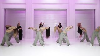 BLACKPINK- "SHUTDOWN" DANCE PERFORMANCE VIDEO