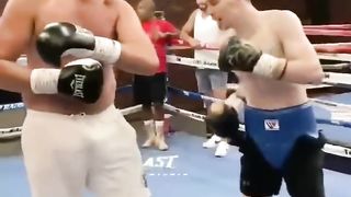 #steviemckenna Sparring with Heavyweight champion Tyson Fury #tysonfury #fury #boxing #boxingnews