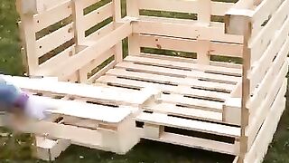 H how to make a duck house