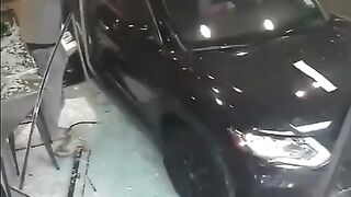 Перепутал педали