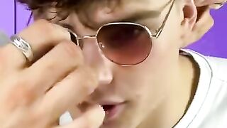 Rate the magic trick ????????#tiktok #magic #subscribe #shorts