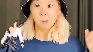 she's very cute ????????@homm9k #tiktok #subscribe #shorts