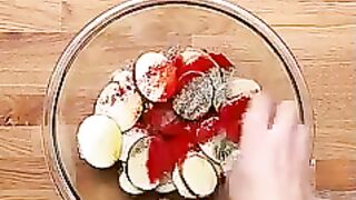 Стейк с картофелем и сыром