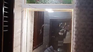 शिशे मे ये किया दिखता हे