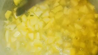 Aloo Or egg ki easy recipe mery style me