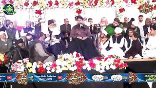 Owais raza qadri naat in beautiful and attractive voice