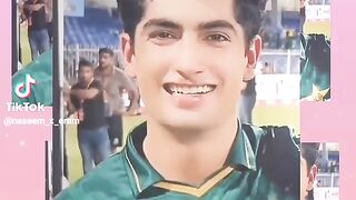 Photo Clip Naseem shah