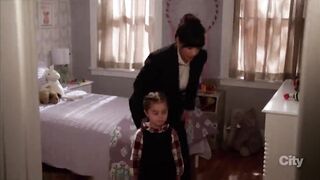 New Girl  Nick vs Schmidt's Mustache S7E1