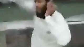 لڑکے کے کام دیکھو