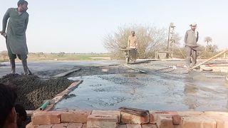 کوٹہی کا لنٹر بھر رہے ہیں ????