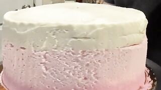 Sweet cake making ????