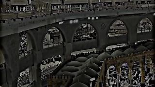 Namaz zuhar, ya asaer ki namaz main Huzoor PBUH nay kadam Mubarak agy uthaya