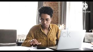 How to earn money online with Graphic designing
