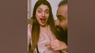 Actress oviya's live lip lock