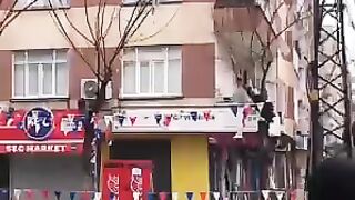 Massive Earth Quick in Turkey Ya Allah Dunya bar k Muslims ke efazat farma .