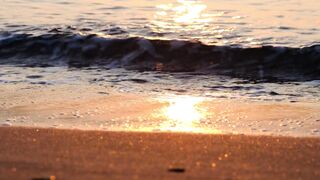 Soothing and calmin waves sounds for your meditation