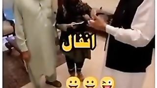 kia apko lagta hay kay ye mulk ka praim menstar kay laike hay
