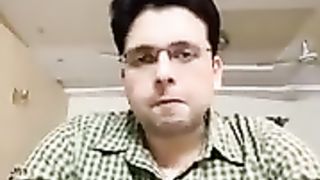 How to Start your Own eCommerce Business in Pakistan - Saqib Azhar.
