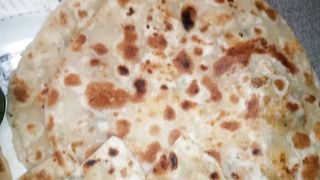 Aloo ka Parathe Recpie By Noreen Siddique - Crispy Parathe