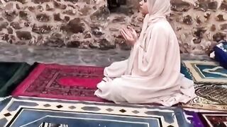 ye duniya chod di ham ne ???? #shorts #youtubeshorts #jannatzubair #makkah