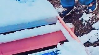 Husnain kakar playing in ❄️ snow