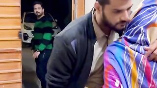 Hansi rok ke dekhao