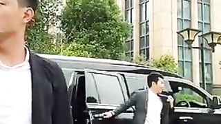 Очень внимательные телохранители