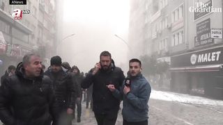Moment second earthquake hits Turkey caught on live broadcast_