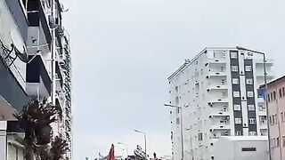 TURKI MEI QAYAMAT KA MANZAR