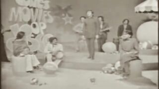 Nazron se Nazren Mila le by Actor Talat Hussain