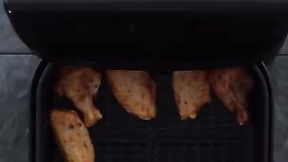Air fryer chicken wings recipe ( subscribe please )