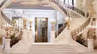 Luxurious mansion and cars ????