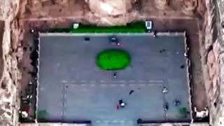 Гроты Лунмэнь. Китай.