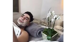 Навела суету