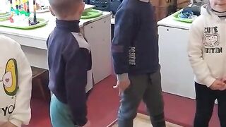 Музей часов в детском саду.