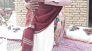 Chhoti bachi ke sath shaadi ki / kitna galat ho raha hai allah maaf kare