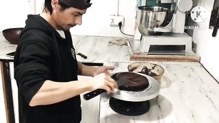 Restaurant style cake making