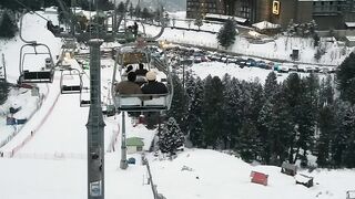 Snow Falling ❤ Chairlifts ❤ Malam Jabba ❤