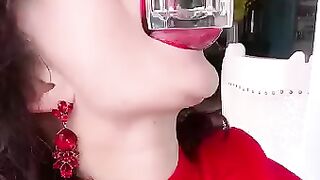 Unbelievable tongue