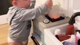 Cute baby funny cooking ???? ????