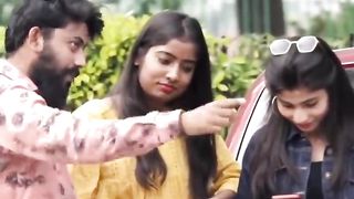 Ak larka gaya sabazi mandi ma best funny video