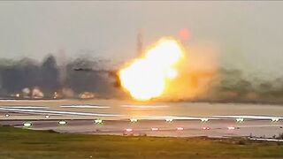 Fighter Jet Takeoff Goes Wrong