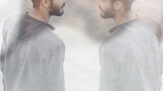 عجب نفرت اور محبت کے درمیاں ہوں میں