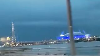 Длинная дорога и хорошая музыка