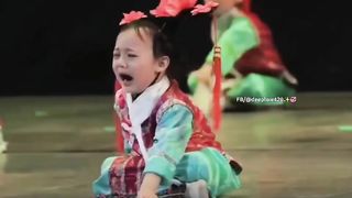 Cute baby girl funny video????