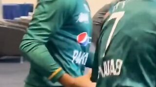 Cricket lovers