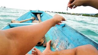 Mancing ikan di laut!!! Umpan bagus langsung disambar ikan